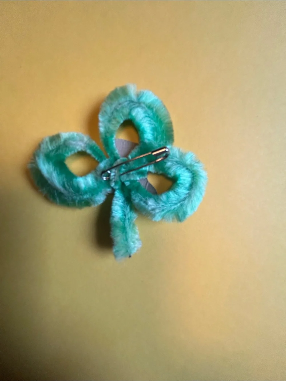 Vintage St. Patrick’s Day Shamrock Chenille Brooch Pin Green Fuzzy Irish Hat